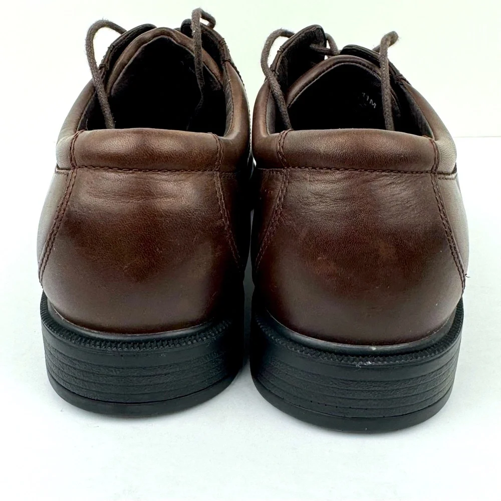 Rockport NWOT The Margin classic plain toe men's dress casual shoe. Size 11.